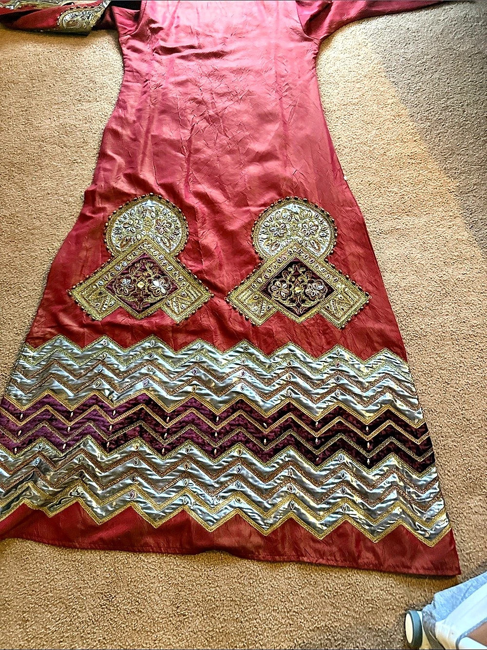 Embellished Red Kurta - Picture 3 of 9